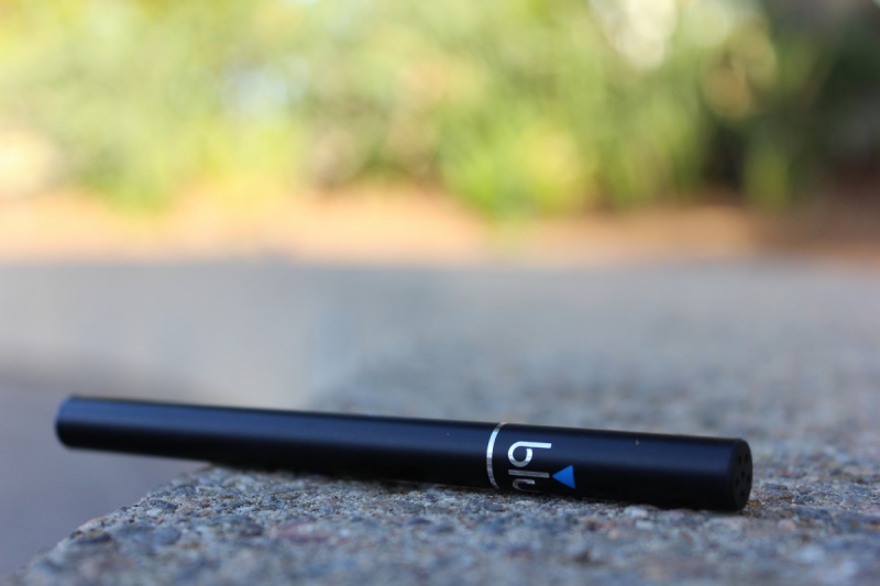 magasin-AMIRAT-min_e_cigarette_vaping_blu_cigs_blu_electronic_cigarette_tobacco_cigarette_smoke-637061