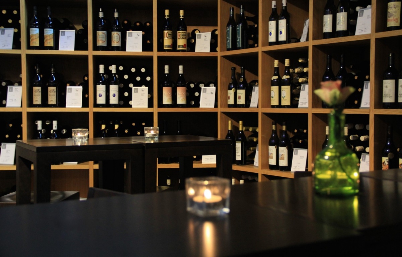 magasin-AMIRAT-min_wine_vinorama_wine_bottle_cellar_red_wine_wines_storage_wine_rack-1077047